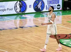 九游官网电脑版网页-火箭队与雄鹿商谈阿德托昆博交易